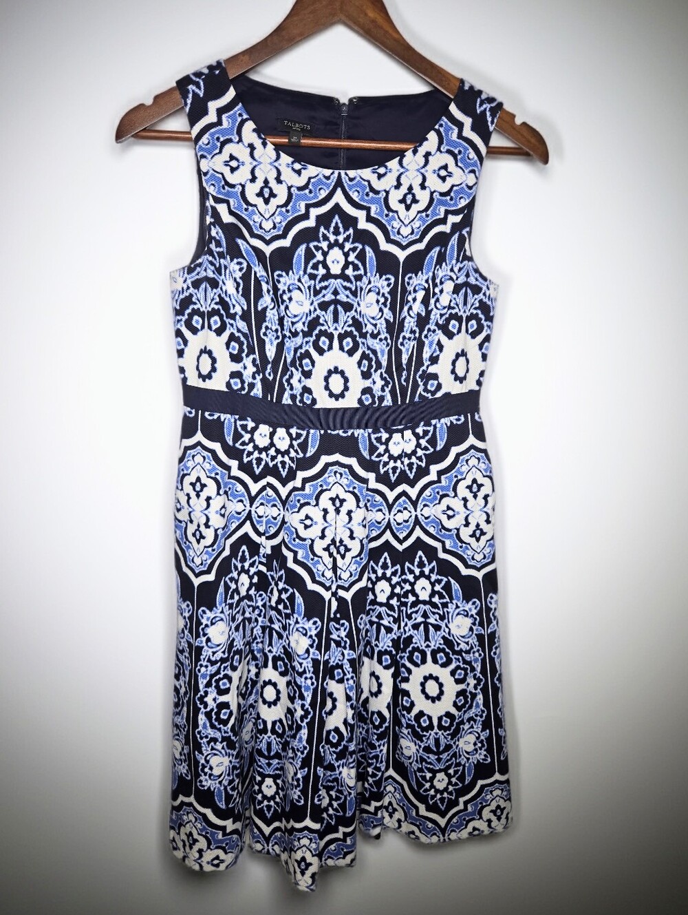 Talbots Blue White Medallion Mosaic Print Sleeveless Fit Flare Dress Size 2P